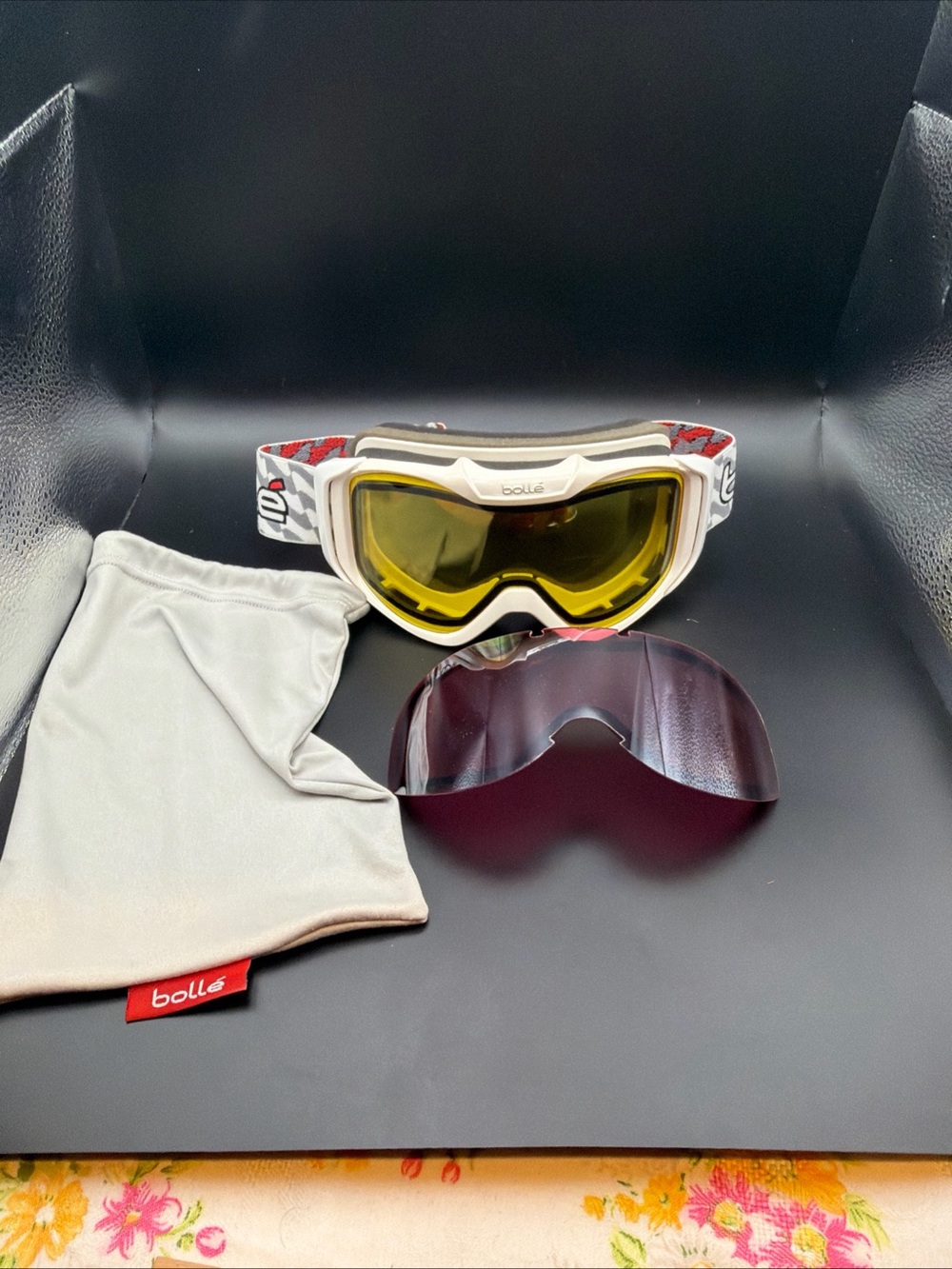 Bolle Ski Goggles White Red Strap Double Lens Yellow & Tinted Sun Snow Eyewear